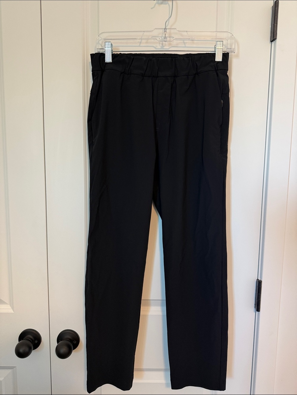 Vuori Black Cropped Straight-Leg Performance Pants